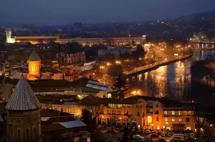 آفر تور تفلیس 4 شب ( نقد - اقساط )